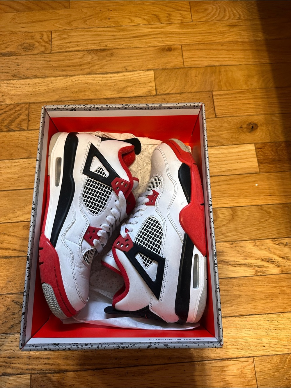 Jordan Men's White Black & Red Retro Basketball Sneakers